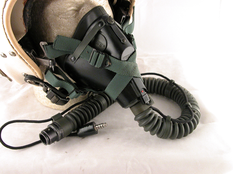ドイツ空軍 GUENEAU TYPE 458 ヘルメット＆MBU-5/P German Air Force GUENEAU TYPE 458 Flight Helmet & MBU-5/P