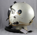 p-4a_h025_bluelight_02_tn.jpg (25525 bytes)